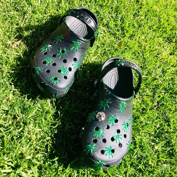 Bling'd Hemp Leaf Themed Crocs - Picture 5 of 5